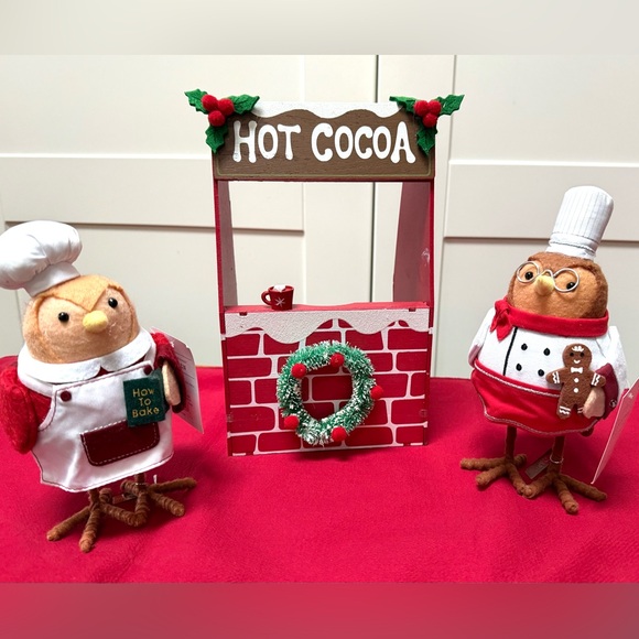 NEW Target Featherly Friends™ 2025 DASH & SMIDGEN w/HOT COCOA Stand Decor - Picture 2 of 16